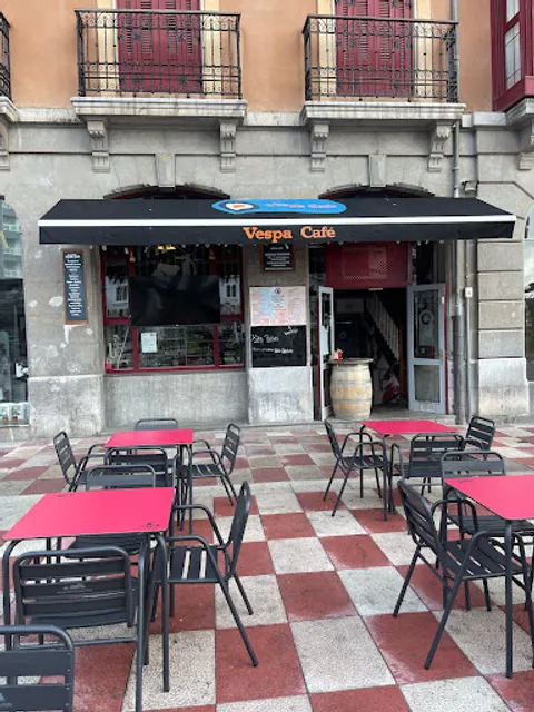 Vespa Café