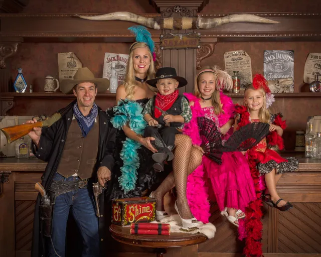 Old Time Photos - Wild Gals Old Time Photos