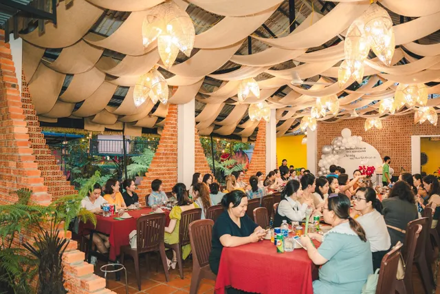 The Little Garden - Nhà Hàng Sân Vườn - 85 Mai Xuân Thưởng BMT