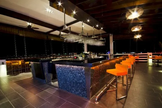 THE CLIFF BEACH RESTAURANT SDN BHD (1329221-U)