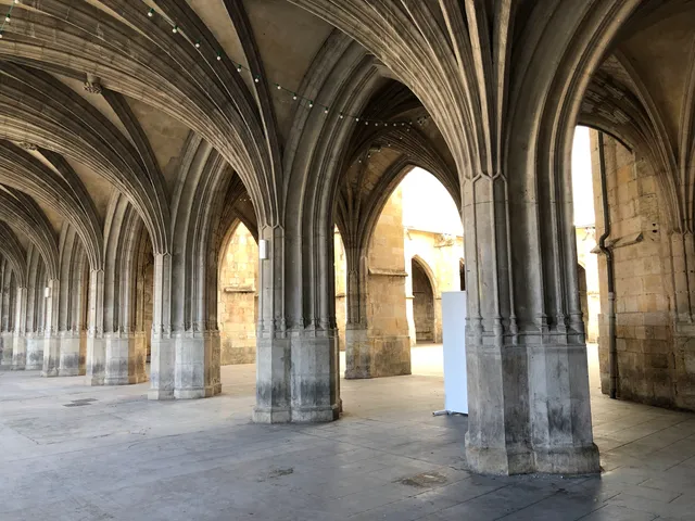 Claustro de San Pedro de Condom