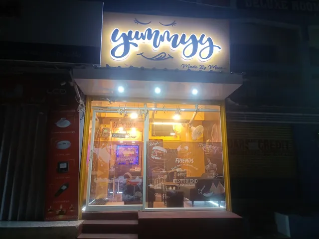 Yummyy restaurant