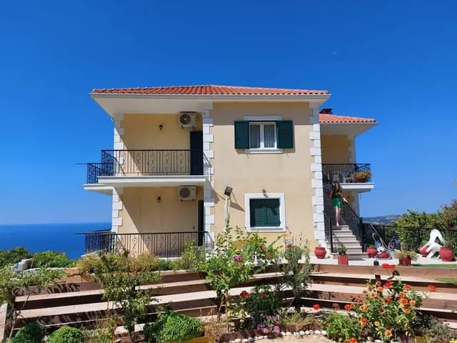 Mimi's sunnyview house