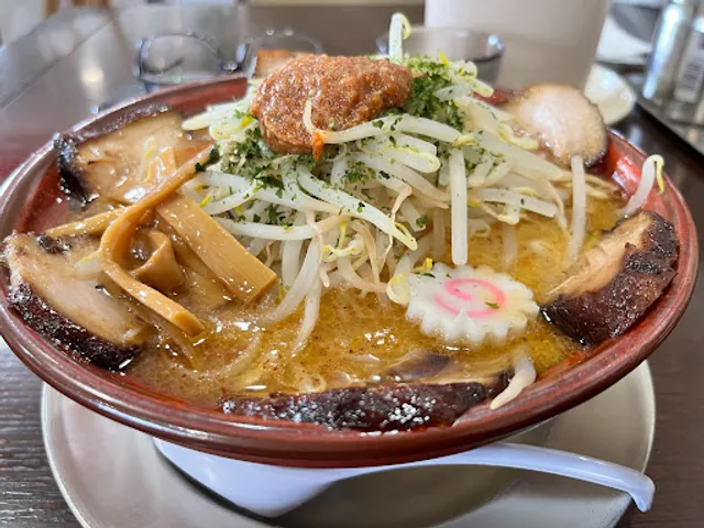 中華そば満月 ＤＡＭＺ新発田店