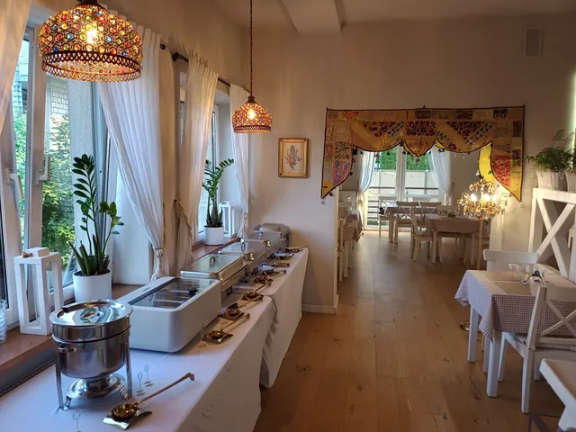 Haldi Garden - Indian Restaurant