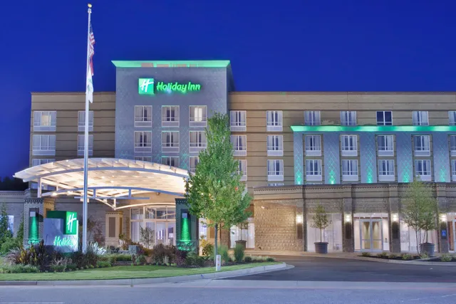 Holiday Inn Macon North by IHG