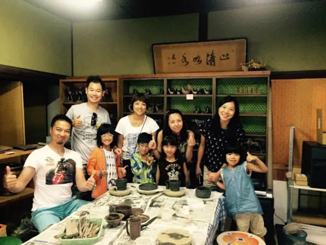 ご当地グルメ古民家レストラン衆楽館（陶芸体験も随時受付中）