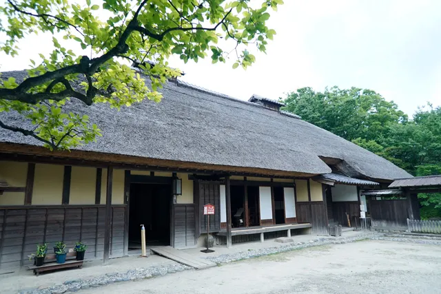 Jidayubori Park’s Old Farm House Garden