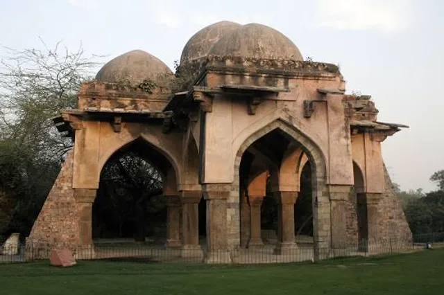 Barakhamba Tomb Monument