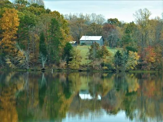 Lake Thom-A-Lex Park