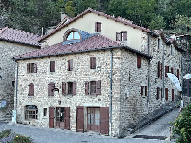 Fontaine d'eau chaude