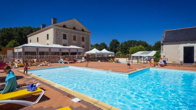 Camping de l'Etang : Camping 4 étoiles près d'Angers