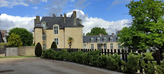 l'Hôtel de Limur Garden