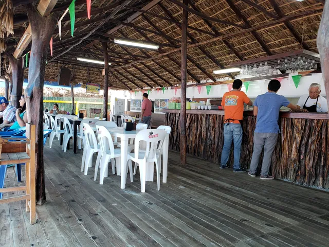 Mariscos Los Porteños