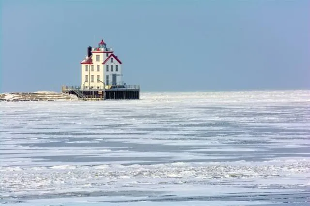 Lorain Harbor Lighthouse, llc