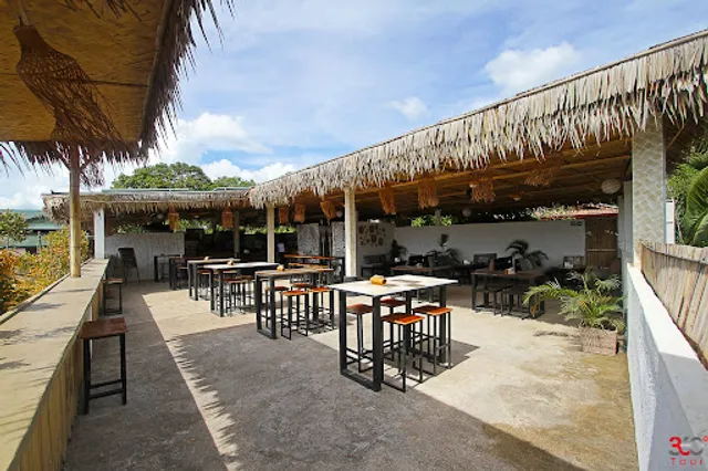 AlFresco Coron