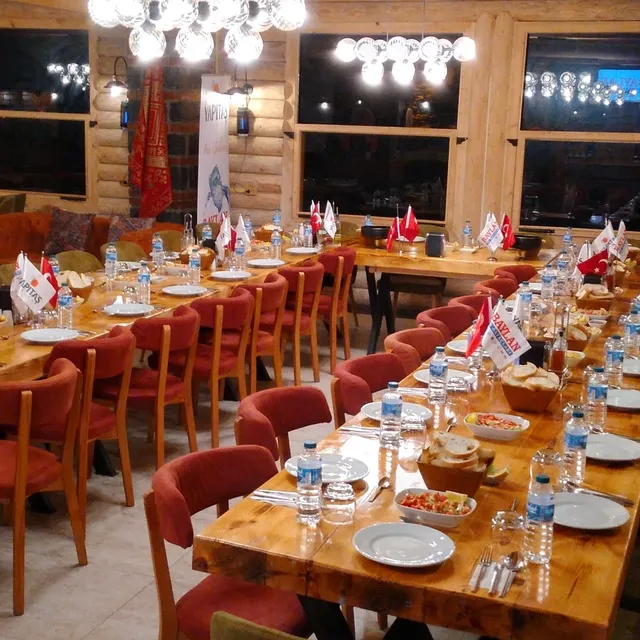 KAÇKARSAN WOOD PALACE RESTAURANT VE SUİT KONAKLAMA