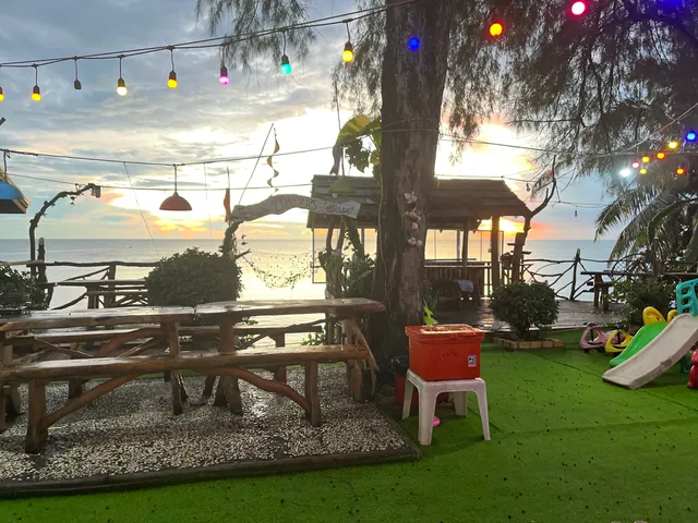 บ้าน บีช โฮมสเตย์ @ ตลิ่งชัน