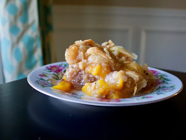 Aunt Evelyn's Peach Cobbler