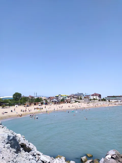 Chastnyy Plyazh Laguna