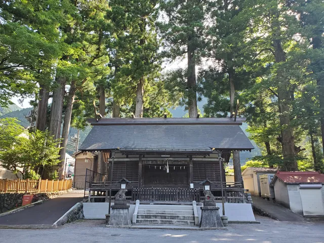 Okuhikawa Shrine
