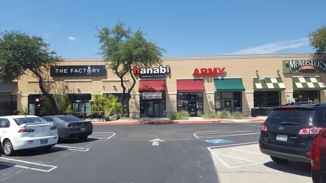 Northcross Mall Plaza