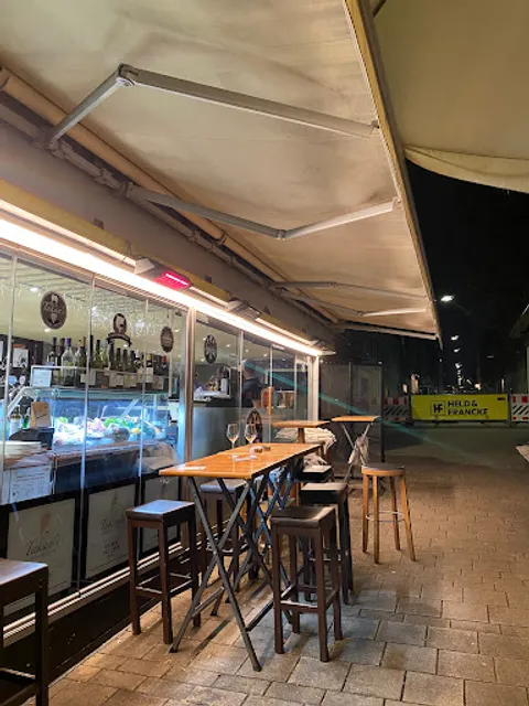 Takan's Delikatessen