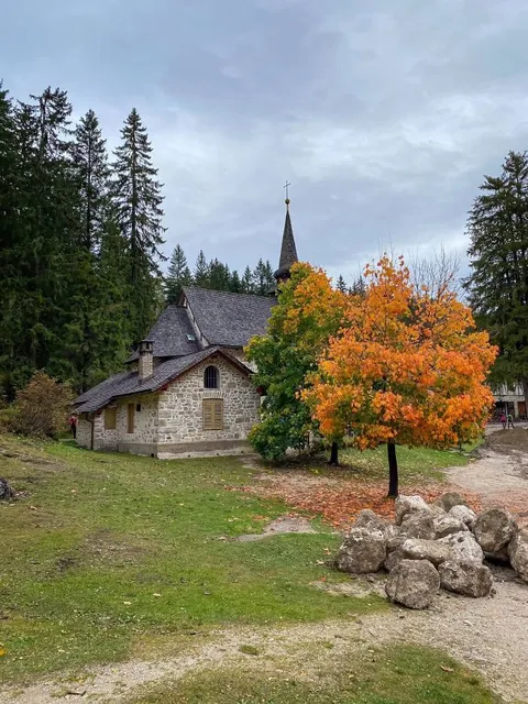 Kapelle "Pragser Wildsee"