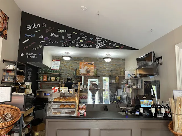 Catch 22 Fresh Market Grill