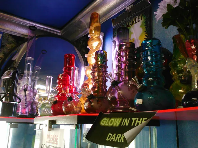 Dana's Smoke Shop