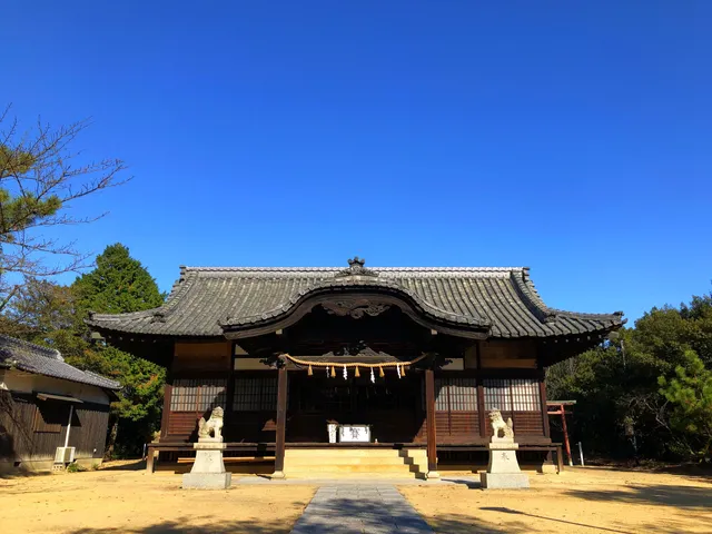 Hachiman Shrine Haiden