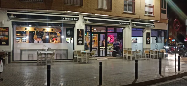 La Estrella Bar - Aires Murcianos