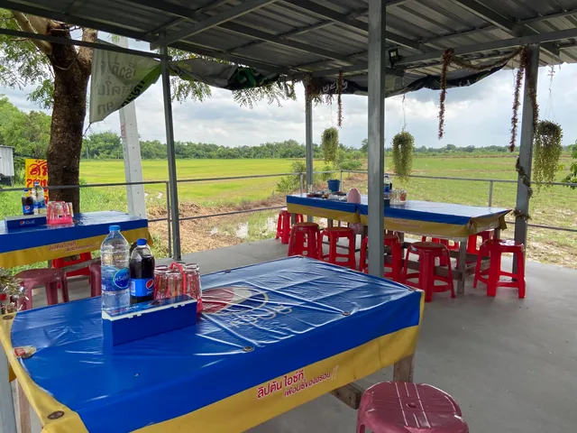 ไก่ย่างวิเชียร หน้าวัด