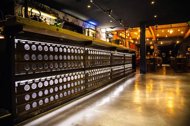 PLAN B - Cuisine & Art Café