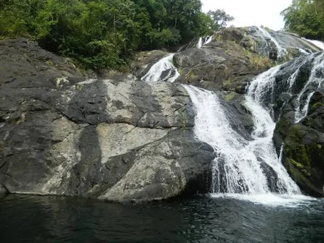 Maapon Falls