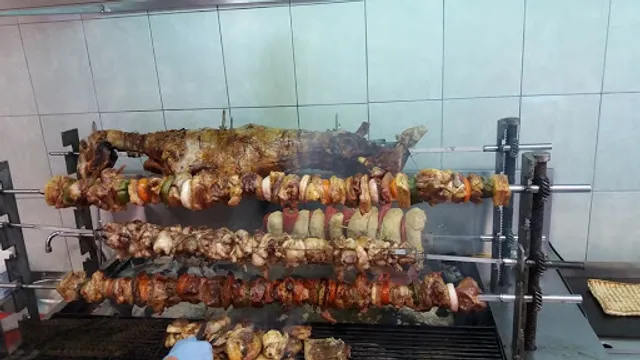 Τα Σουβλάκια του Γαυρίου