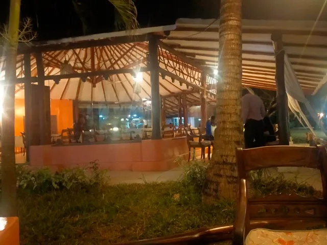 Rosada Beach & Restaurant