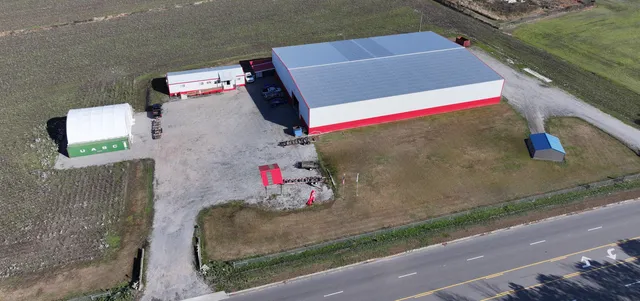 Lyon Metal Roofing, Vinyl Siding, Windows & Doors