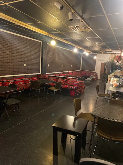 Al-Omda Hookah Lounge & Cafe