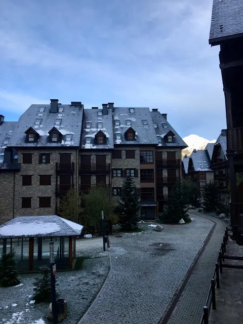 Apartamentos Val de Ruda by FeelFree Rentals