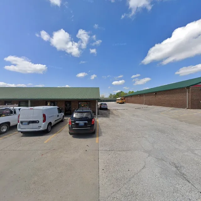 Cutting Loose Hair Salon