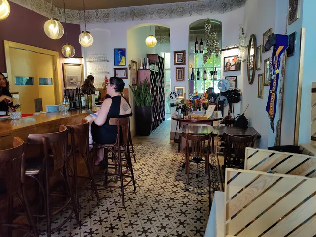 Hatraklin Meat & Wine Bistro