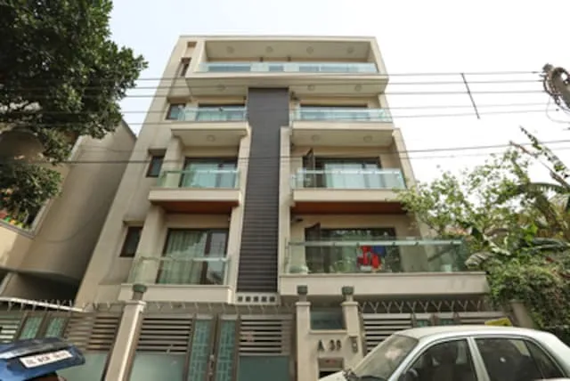 Super OYO South Paradise