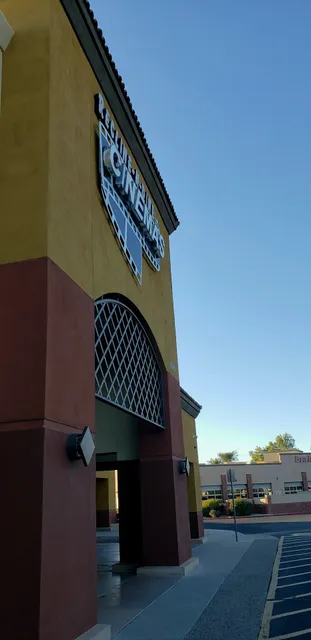 Recline-N-Dine Cinemas