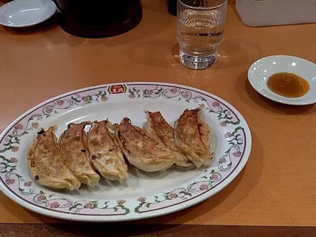 Gyoza no Ohsho - Waseda Natsumezaka-dori Street