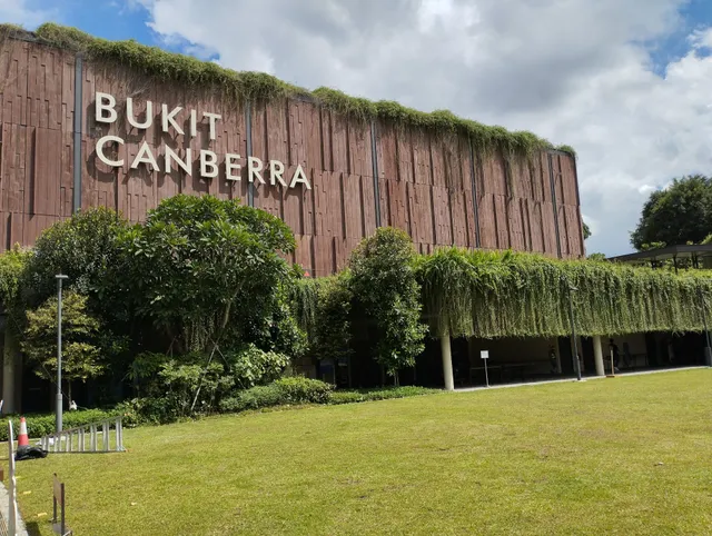 Bukit Canberra
