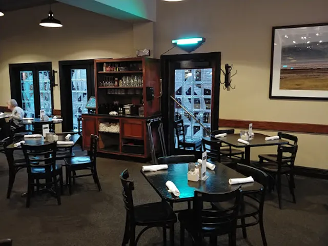 Bristol Bar & Grille Highlands