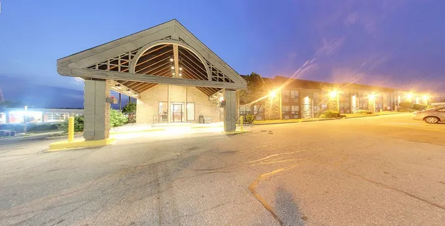 Super 8 by Wyndham Sudbury ON