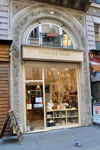 PASSAGE DORÉ