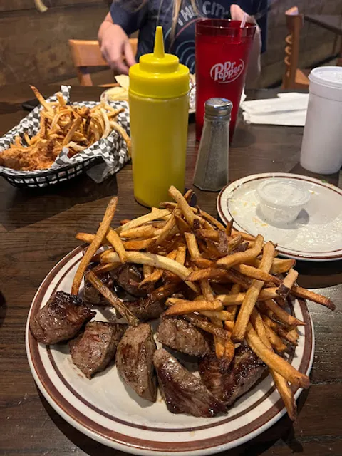 Shooters Neighborhood Grill & Bar